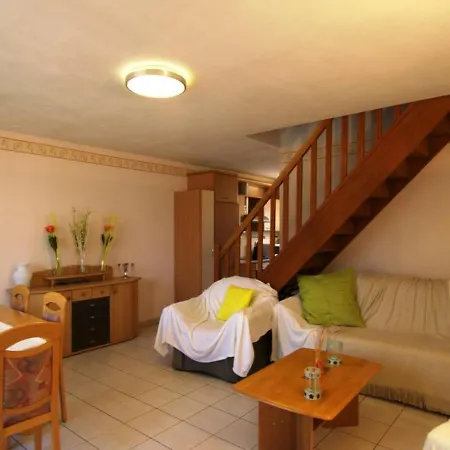 Mesnil-saint-pere, 3 Pieces, 4 Personnes - Fr-1-543-148 * Mesnil-Saint-Pere